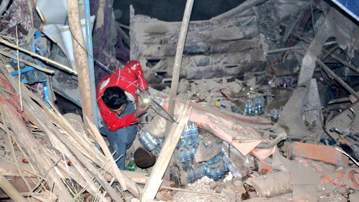 Afganistan'da depremde hayatını kaybedenlerin sayısı 27'ye yükseldi