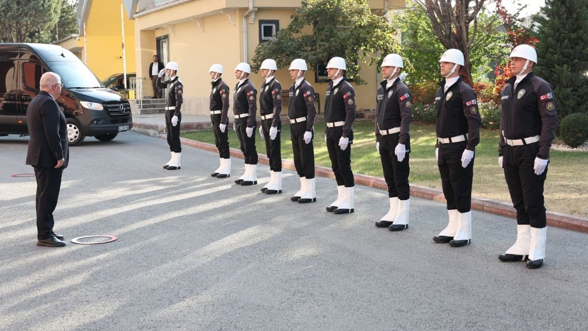 Minister Güler v Konyi pregledal naložbe v obrambno industrijo in se udeležil srečanj