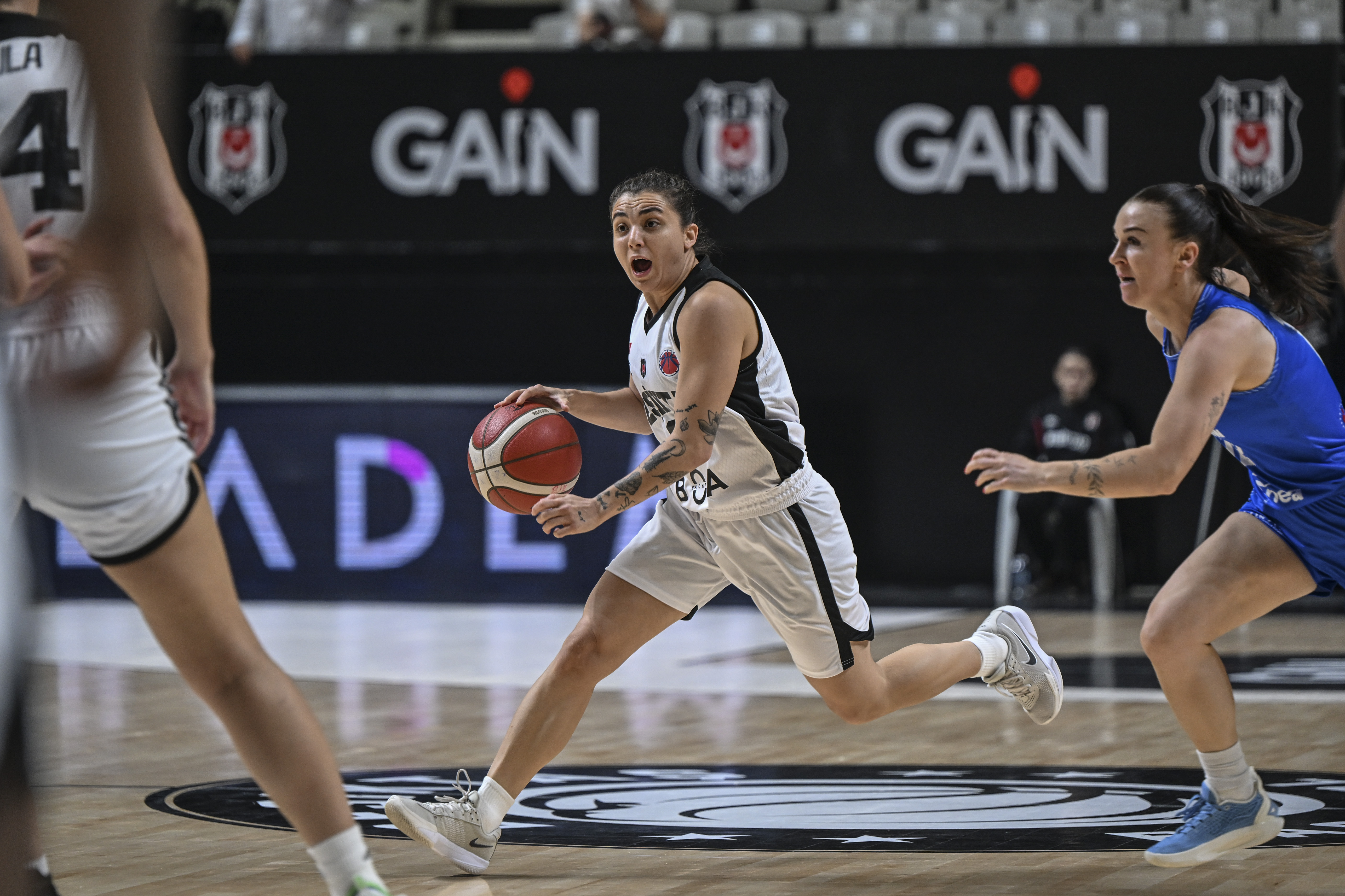 Beşiktaş yarın Athinaikos Qualco deplasmanında