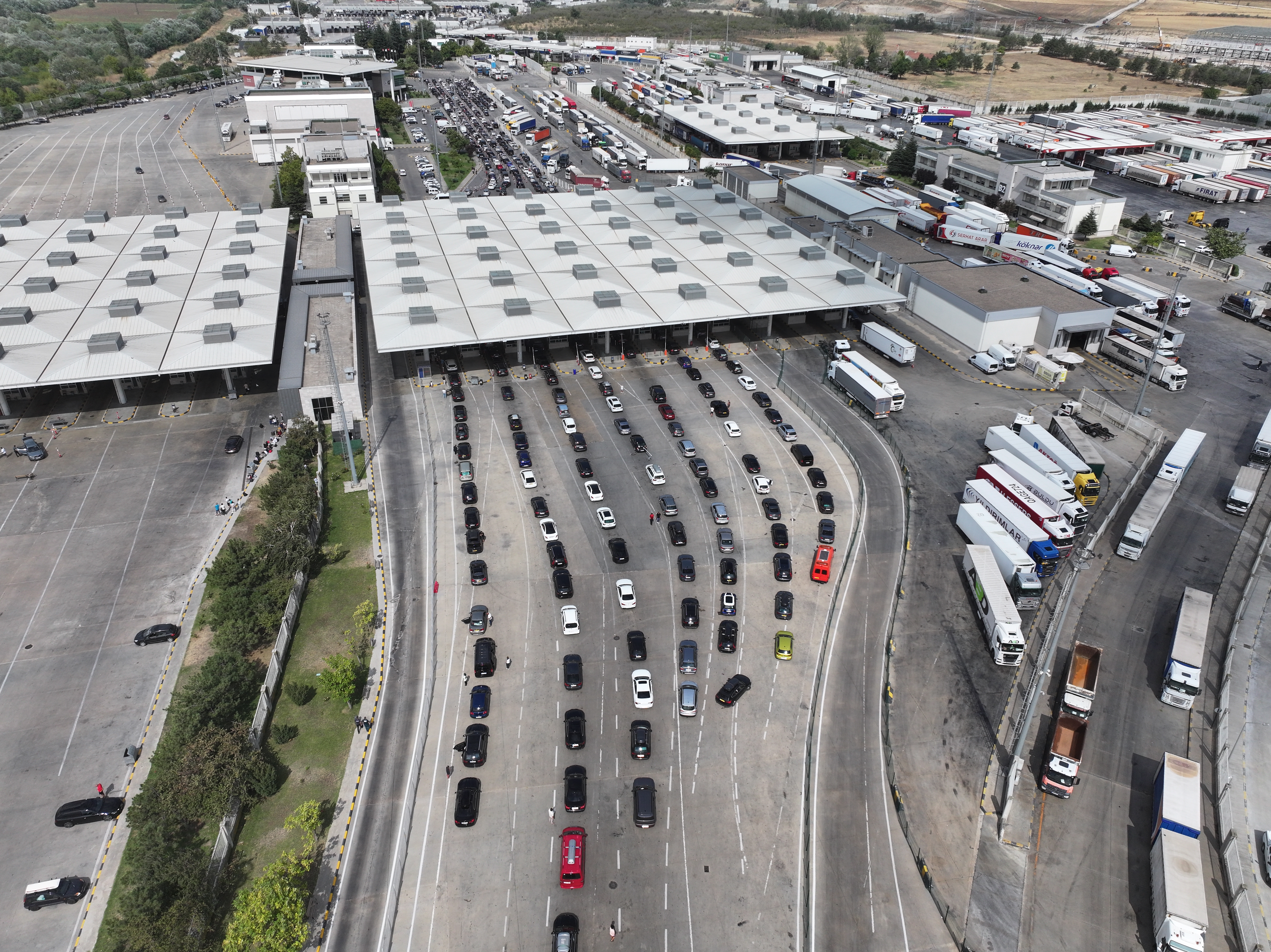 V turških carinarnicah se uvaja umetna inteligenca za pospešitev postopkov