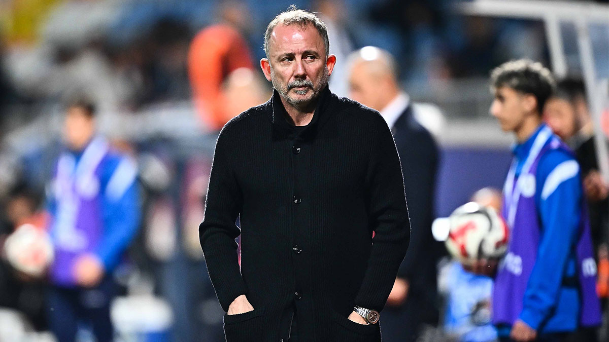 Sergen Yalçın pred ključno tekmo za Beşiktaş proti Antalyasporu