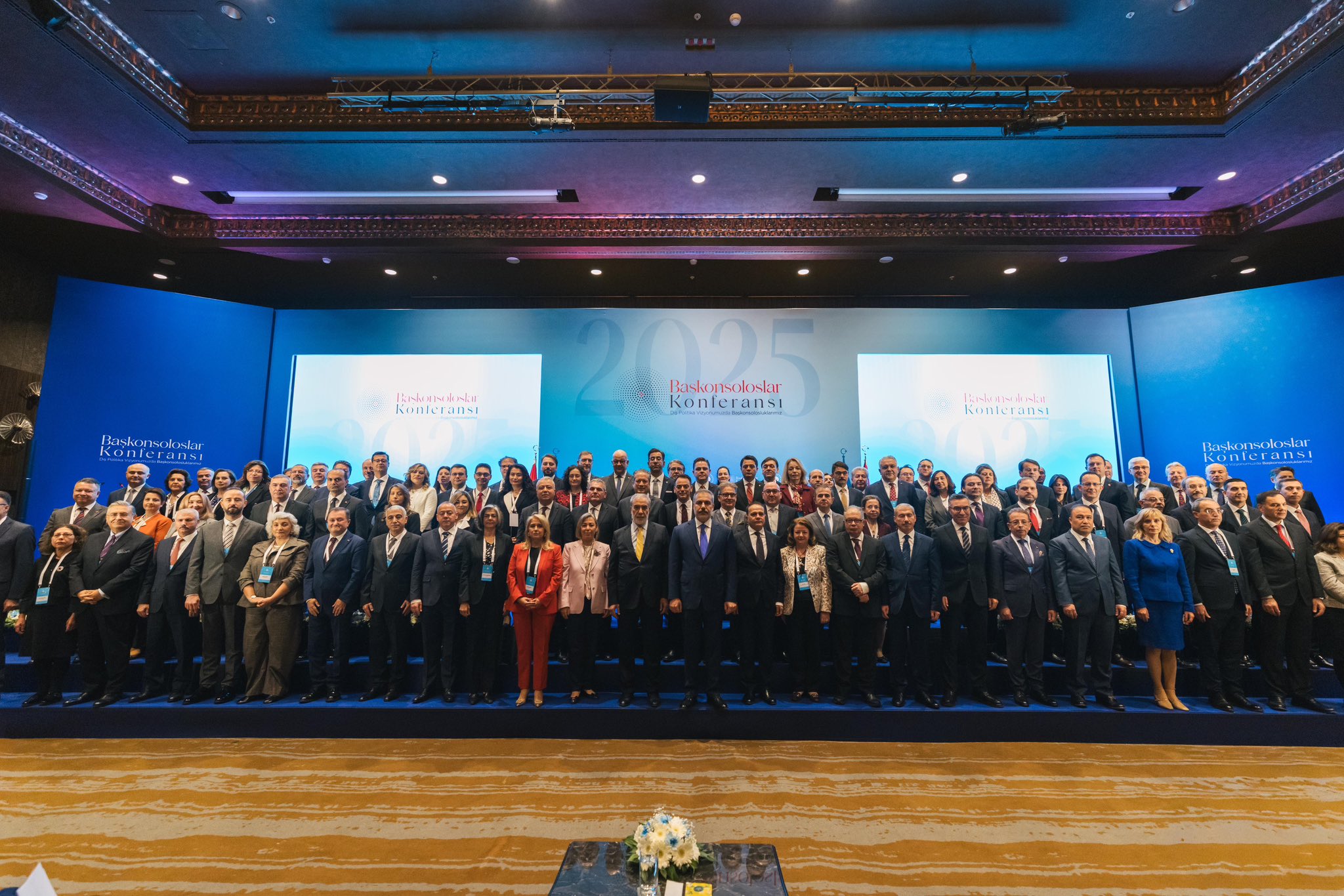 V Ankari se je začela konferenca generalnih konzulov pod vodstvom zunanjega ministra Fidana