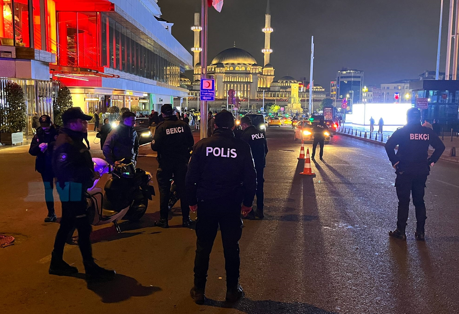 V Istanbulu izvedli policijsko akcijo 'Huzur İstanbul'