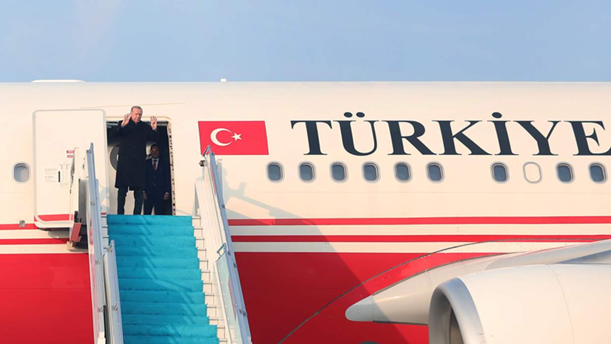 Cumhurbaşkanı Erdoğan Bakü'den ayrıldı