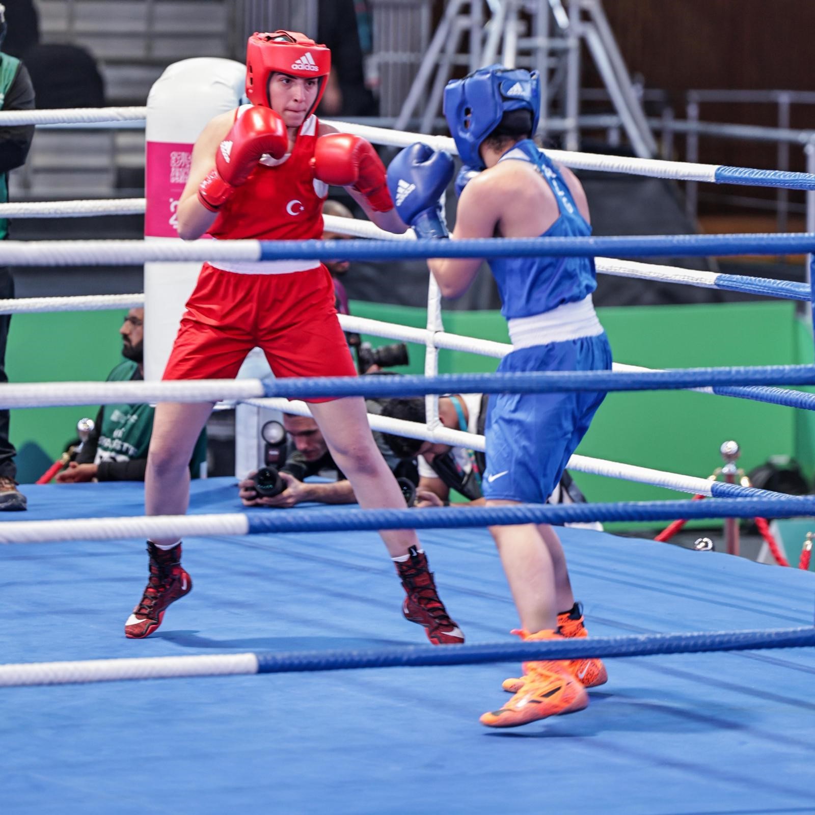 Milli boksörlerden Riyad'da 6 madalya