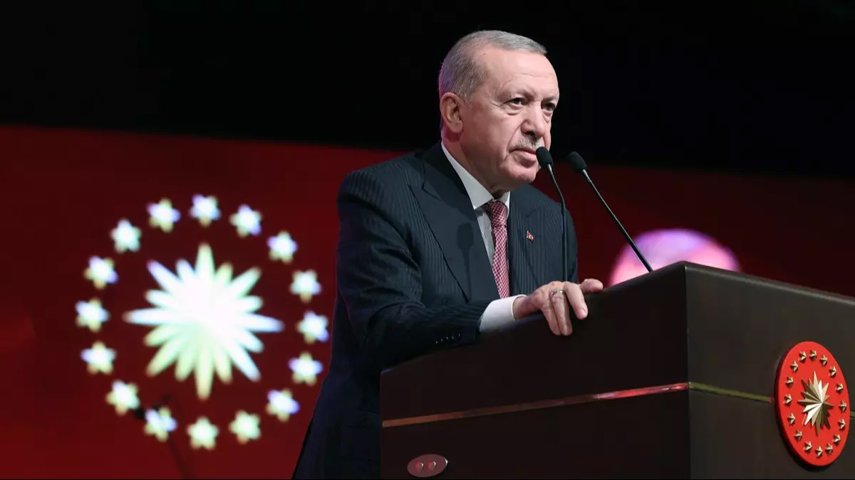 Cumhurbaşkanı Erdoğan'dan kargo uçağının düşmesi sonucu şehit olan Hava Astsubay Aykut'un babasına taziye telefonu