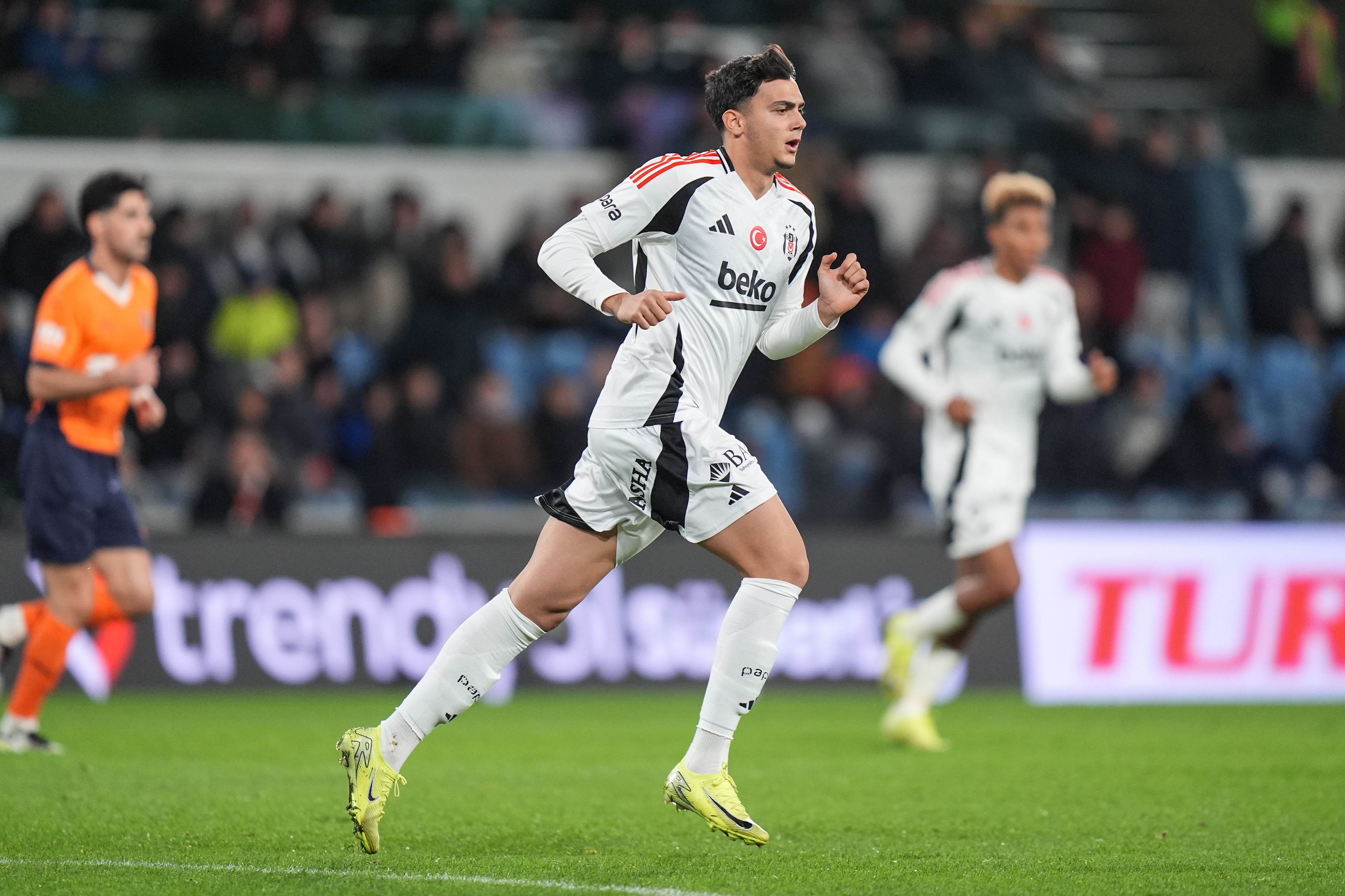 Mustafa Erhan Hekimoğlu'ndan Beşiktaş'a kötü haber