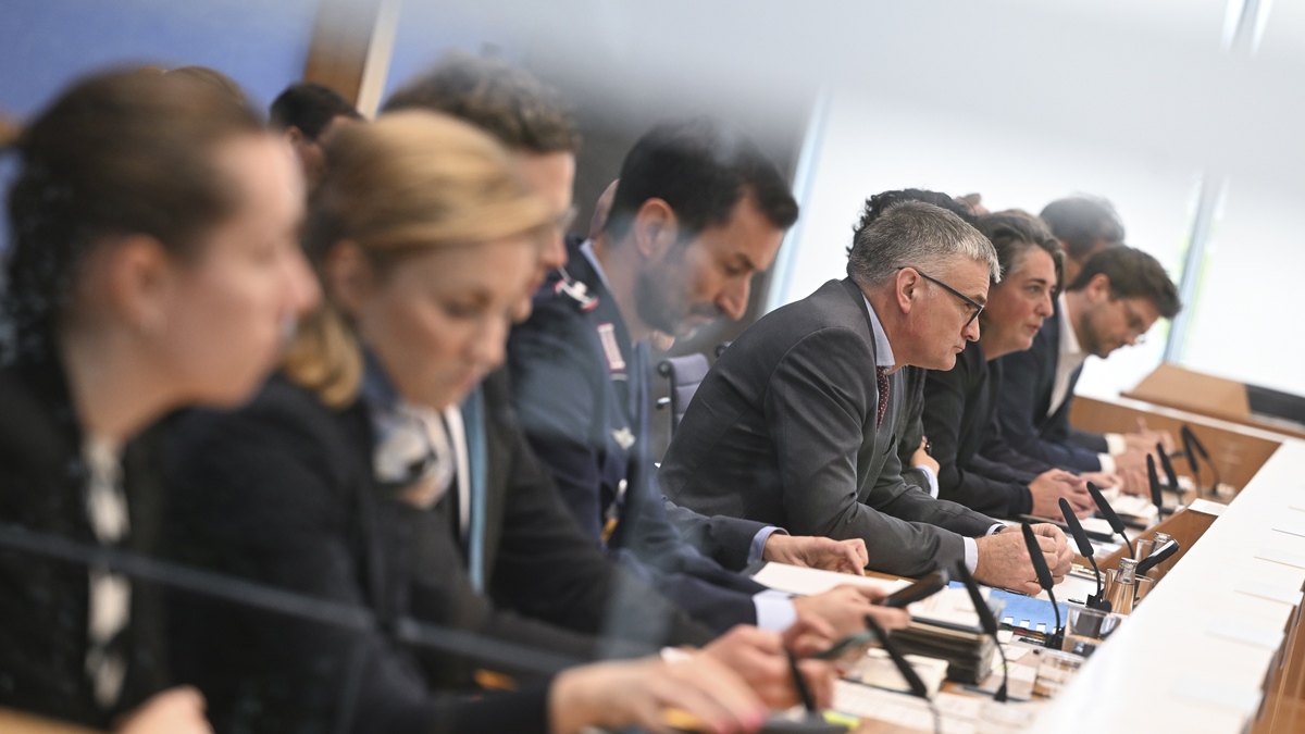 Almanya'dan geri vites! İsrail'e silah yolunu açtı