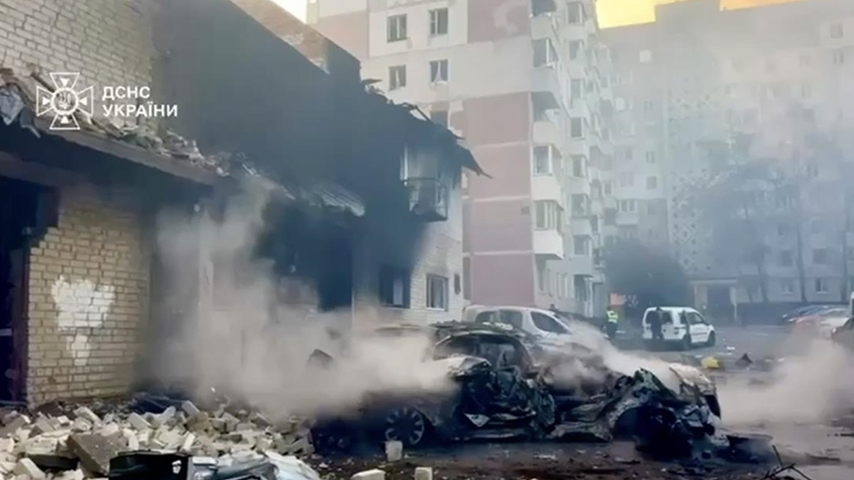 V ruskem napadu na Ternopil v Ukrajini število žrtev naraslo na 25