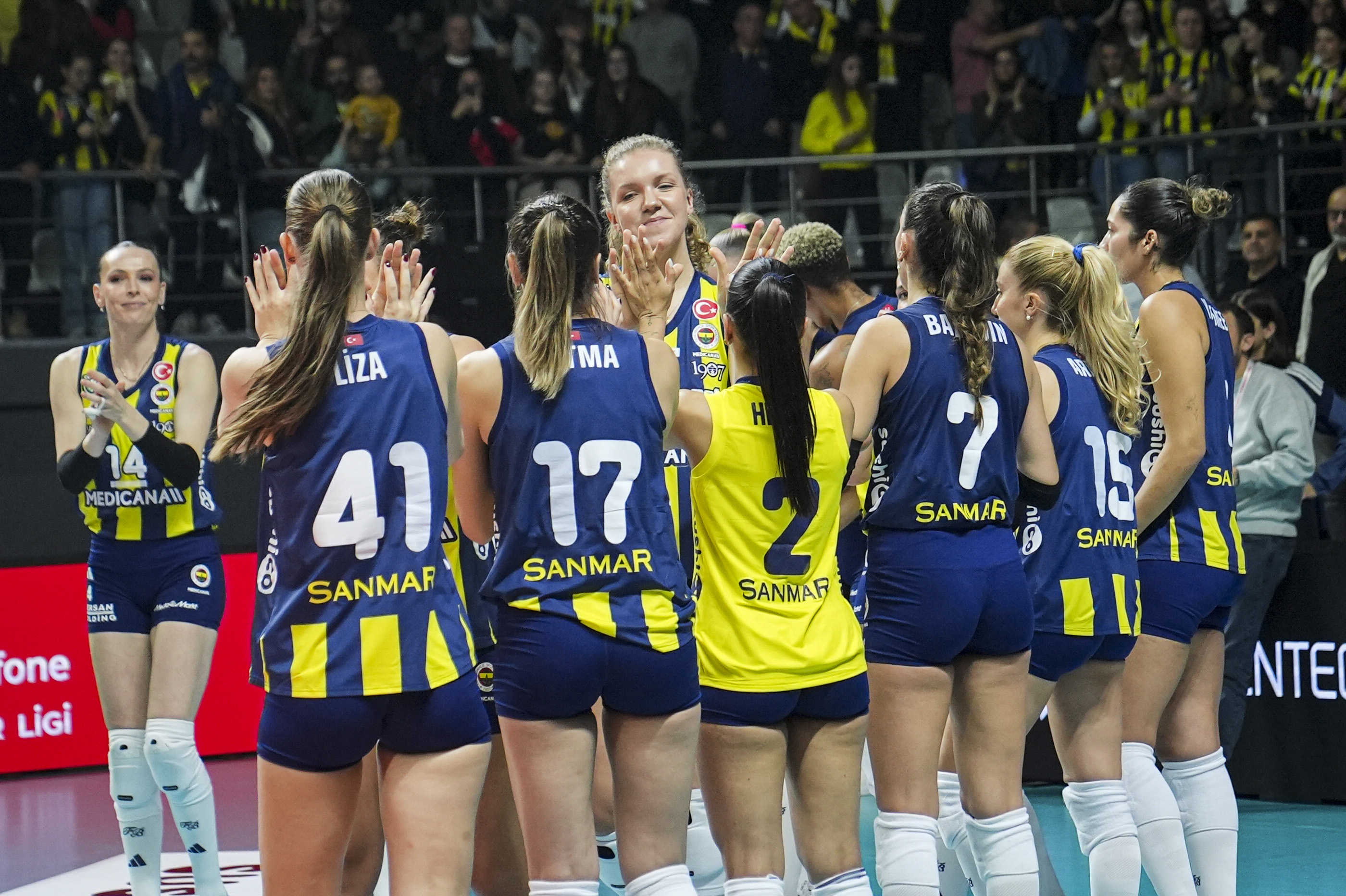 Fenerbahçe Medicana, Aydın deplasmanında zorlanmadı