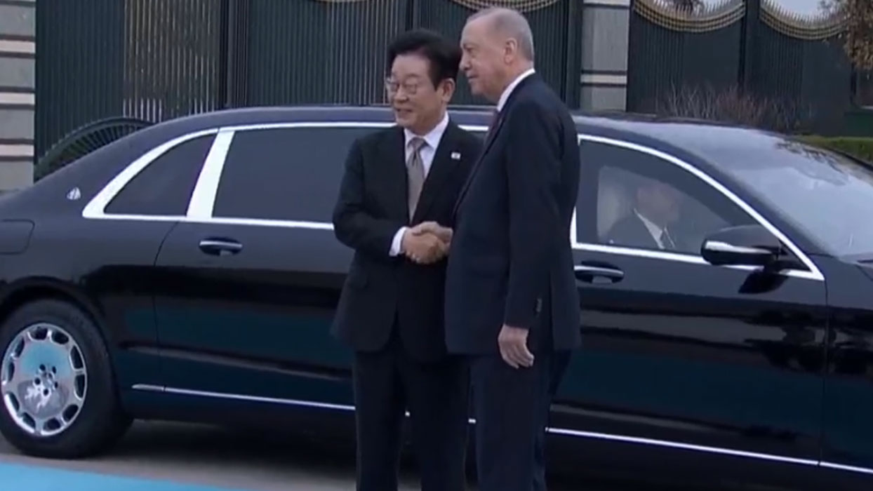 Južnokorejski predsednik Lee Jae Myung na obisku v Ankari