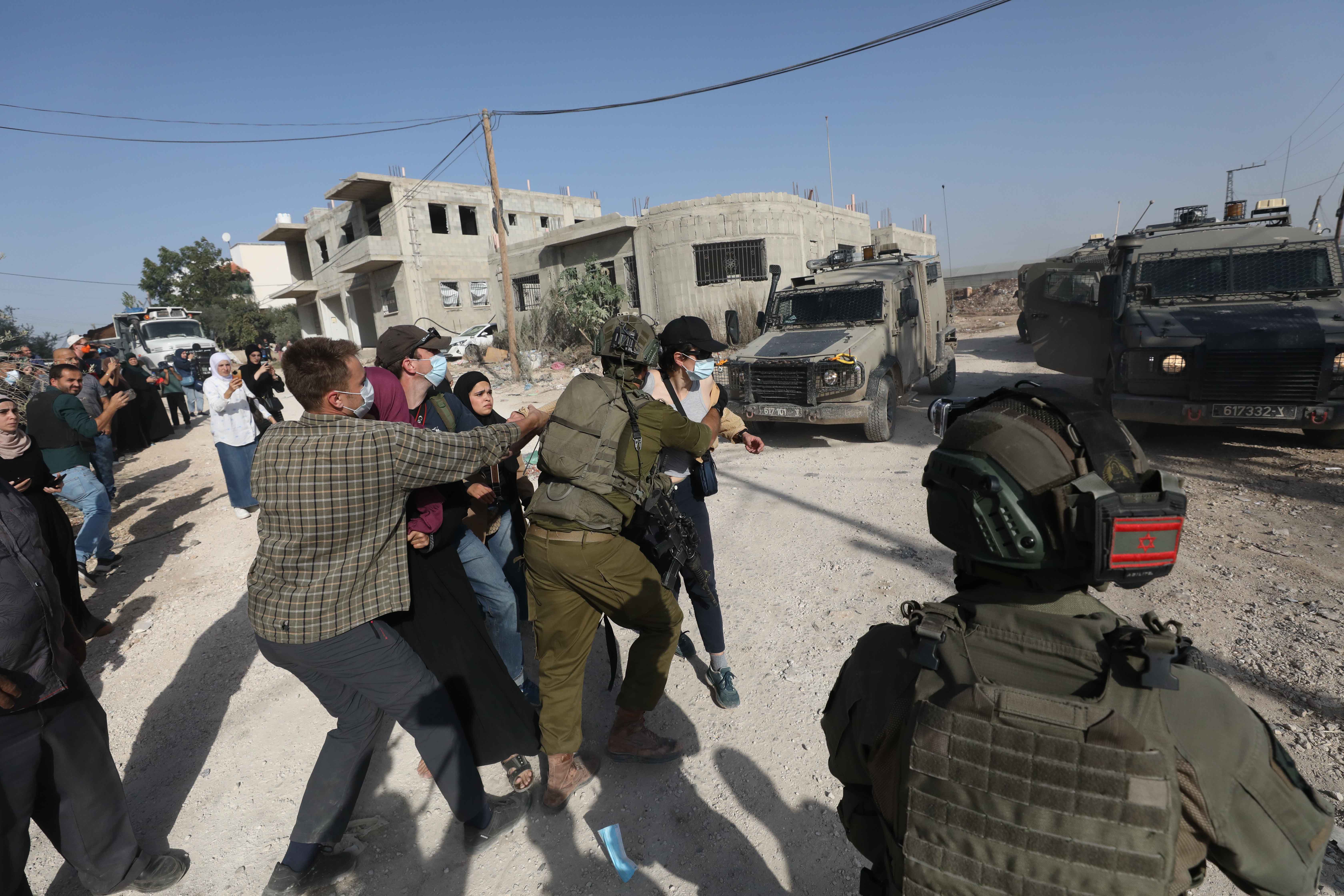 Hamas obsoja izraelske posege na Zahodnem bregu in načrte za judizacijo območja