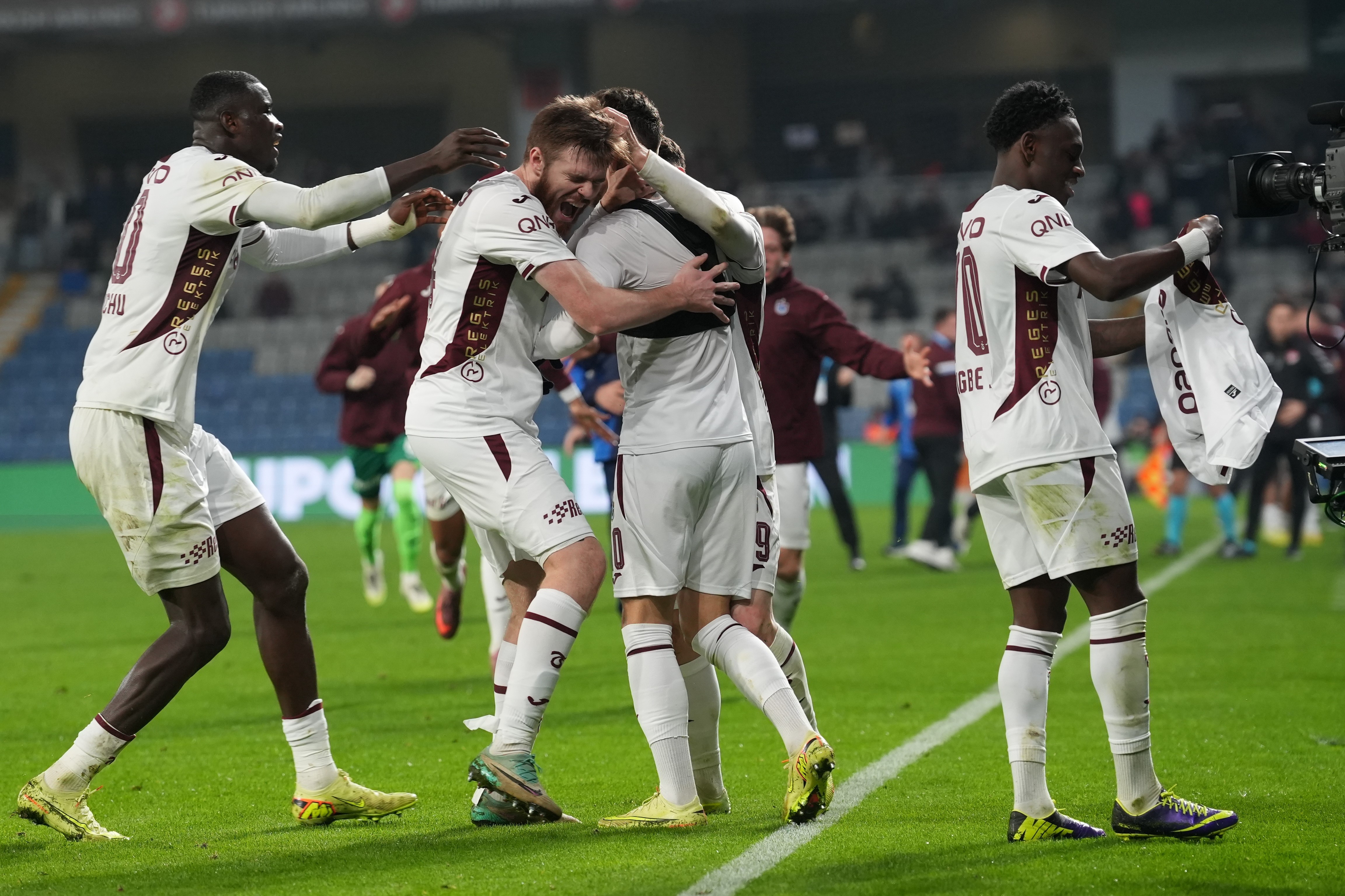 Trabzonspor, Konyaspor karşısında zirve takibini sürdürme peşinde