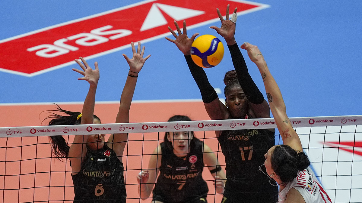 Galatasaray Daikin v gosteh premagal Aras Kargo s 3:1