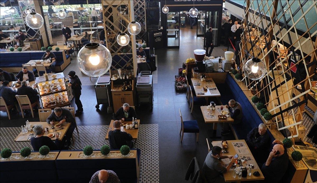 Restoran, kafelere yeni düzenleme! Servis ücreti yasaklanıyor