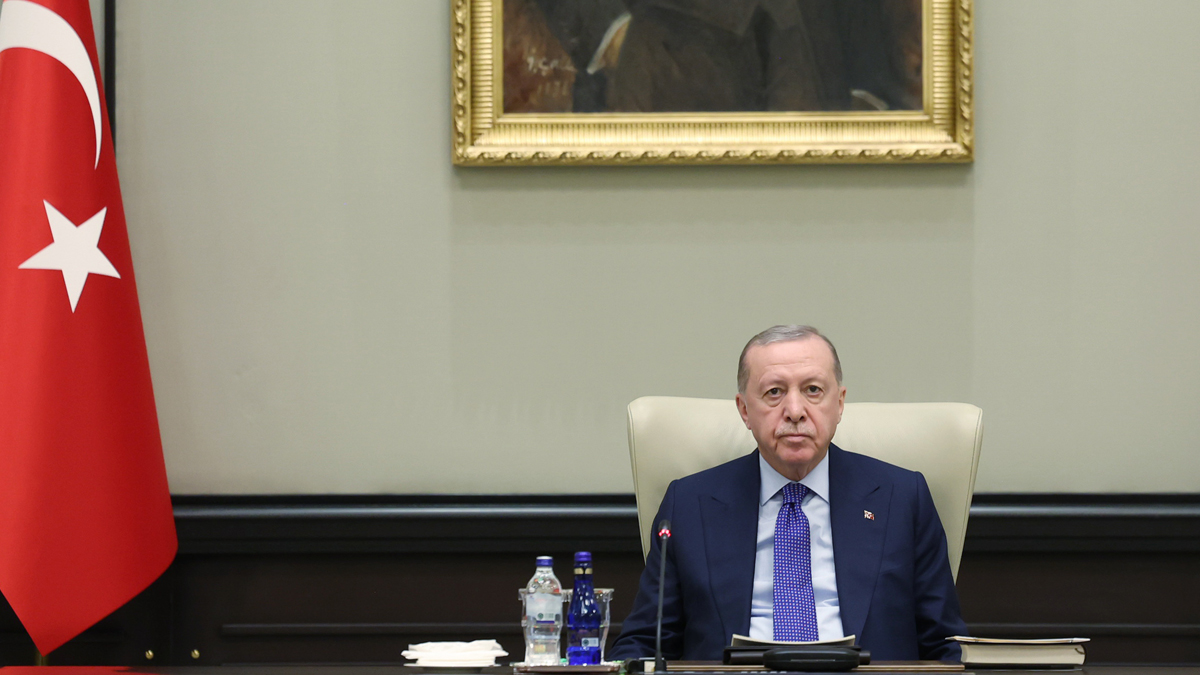 V predsedniški palači se je sestala turška vlada pod vodstvom Erdogana