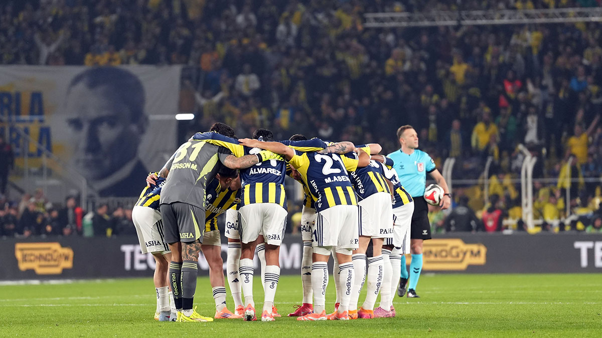 Fenerbahçe'de 10 futbolcu, ilk Galatasaray derbisini yaşadı
