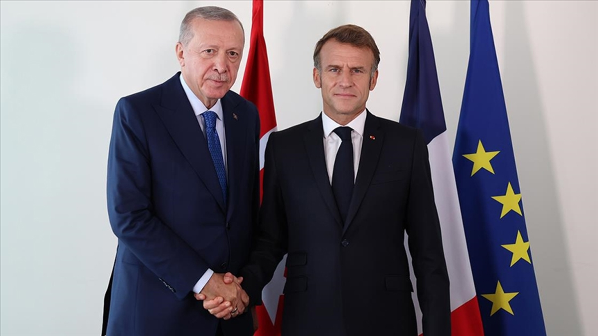 Cumhurbaşkanı Erdoğan, Macron ile görüştü