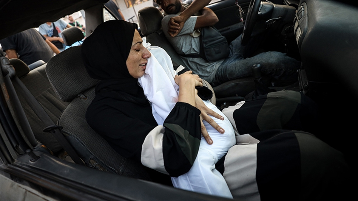 Izraelska vojska in Hamas si izmenjujeta obtožbe o kršitvah prekinitve ognja v Gazi