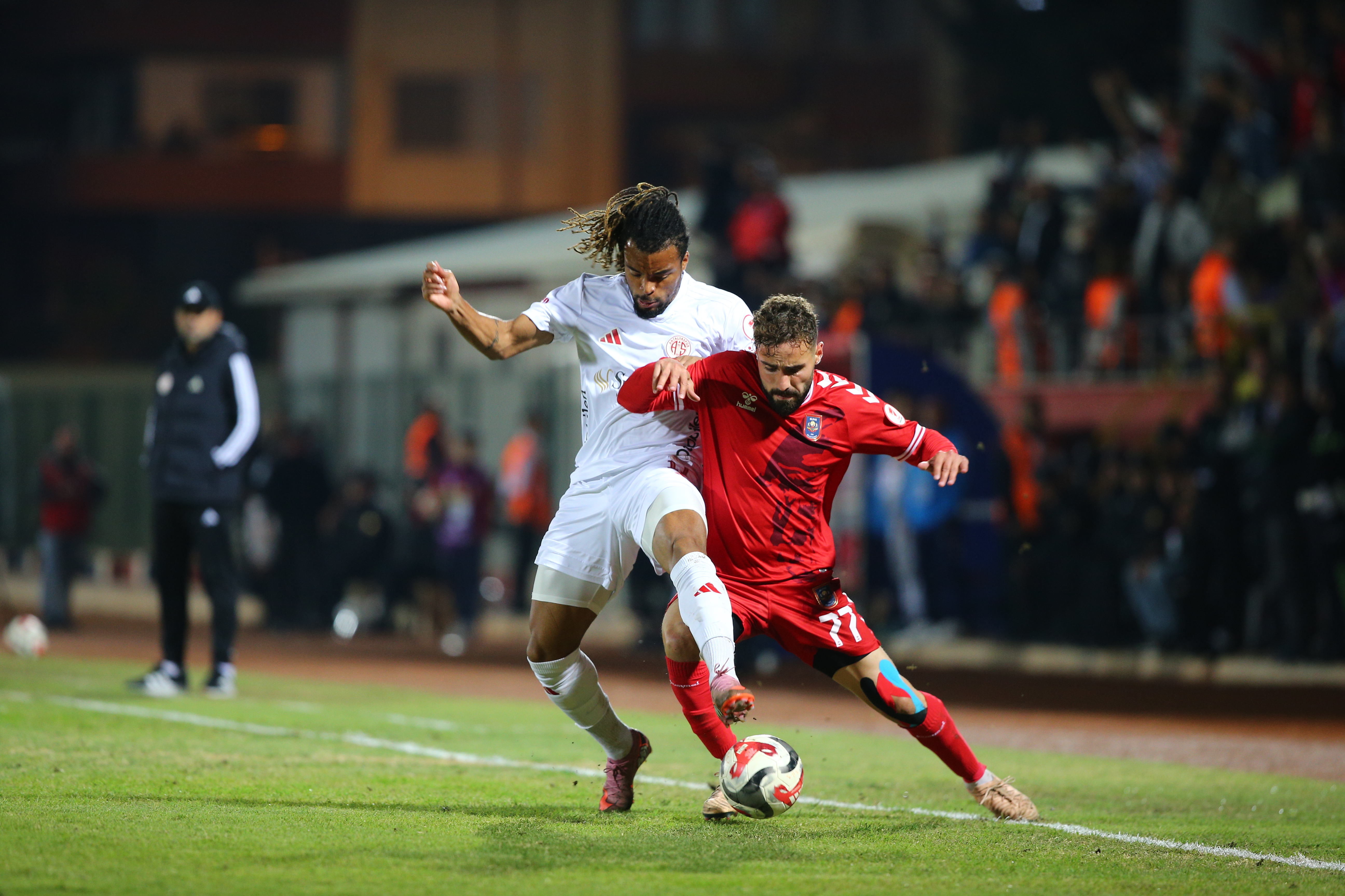 Antalyaspor kupada tek golle kazandı