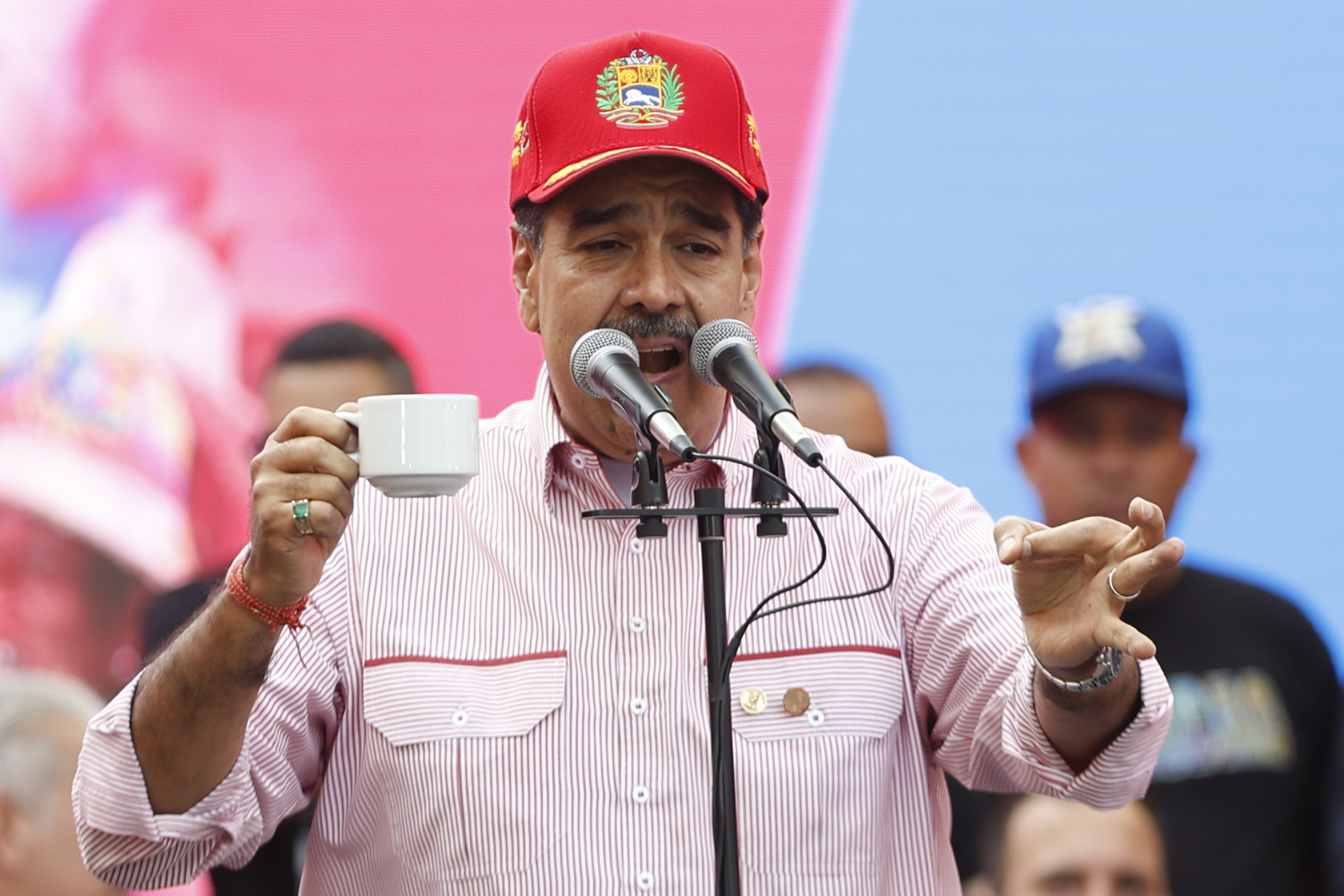 Maduro, Trump ile telefon görüşmesi yaptığını doğruladı