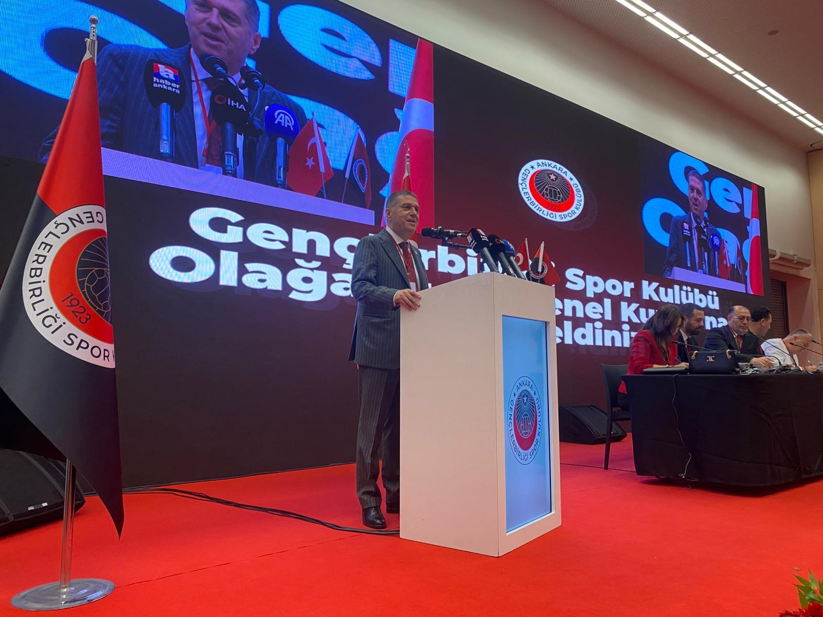 Arda Çakmak, Gençlerbirliği başkanı seçildi