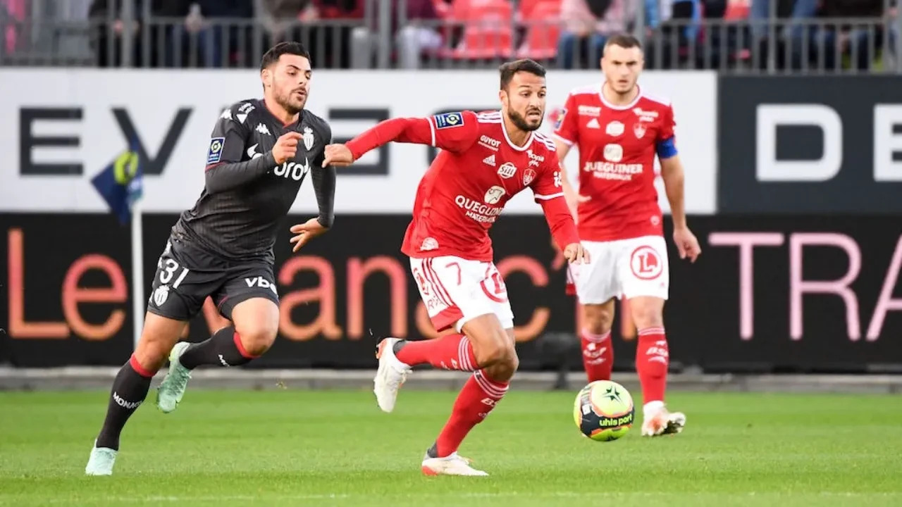 Galatasaray'ın rakibi Monaco, Brest'e 1-0 yenildi