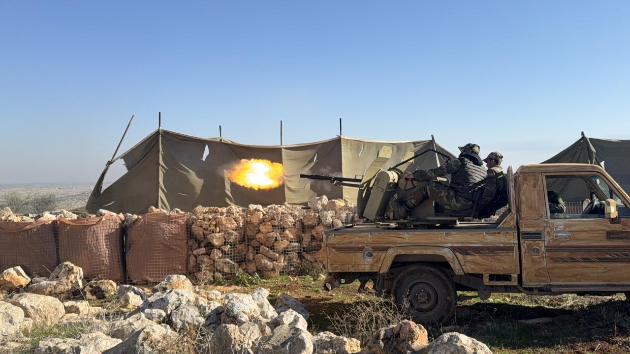 PKK/YPG v Siriji prepovedala praznovanje obletnice revolucije v zasedenih regijah