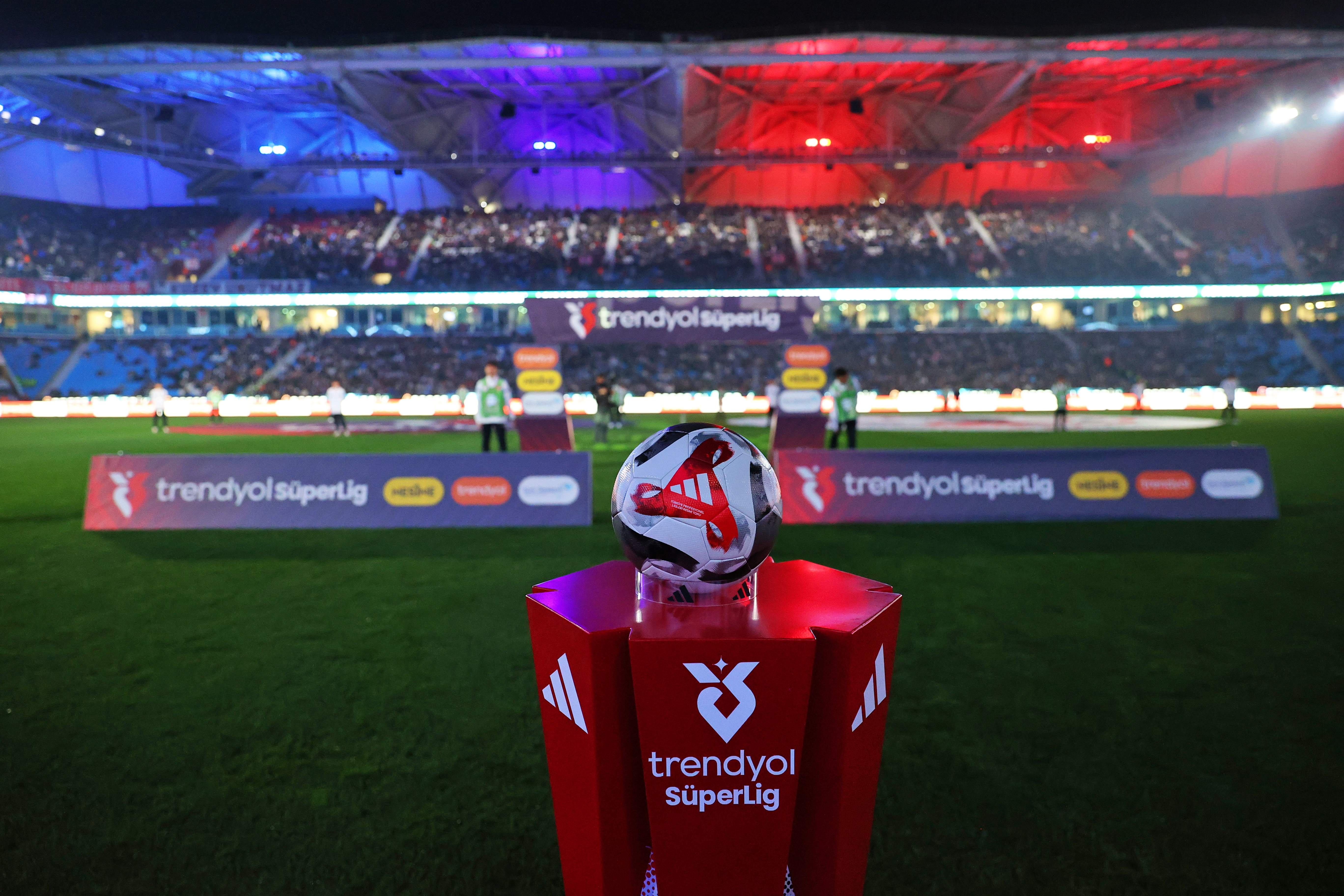 Trabzonspor-Beşiktaş maçı biletleri satışta