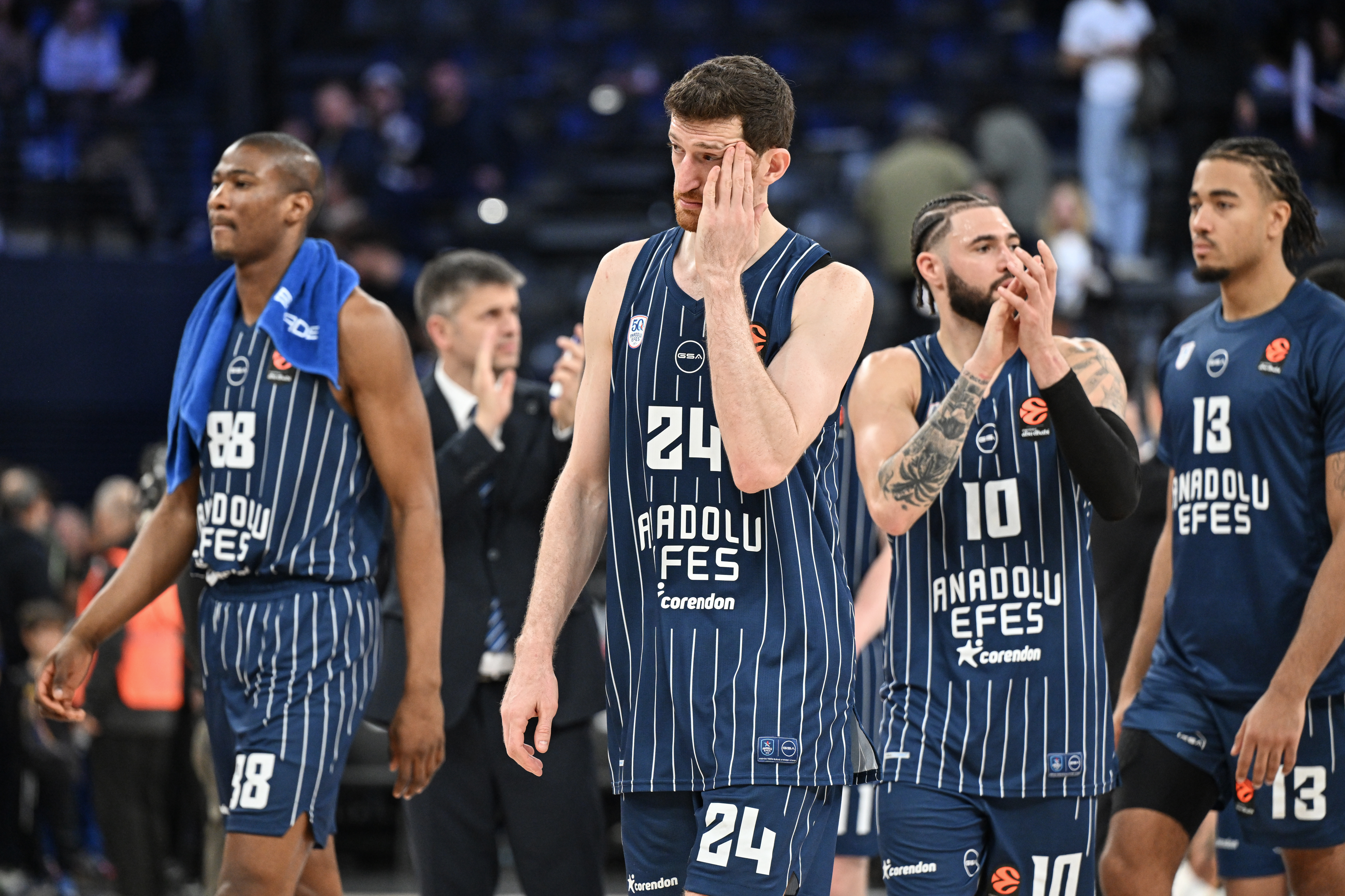 Anadolu Efes se je v Evroligi pomeril z Valencio Basket