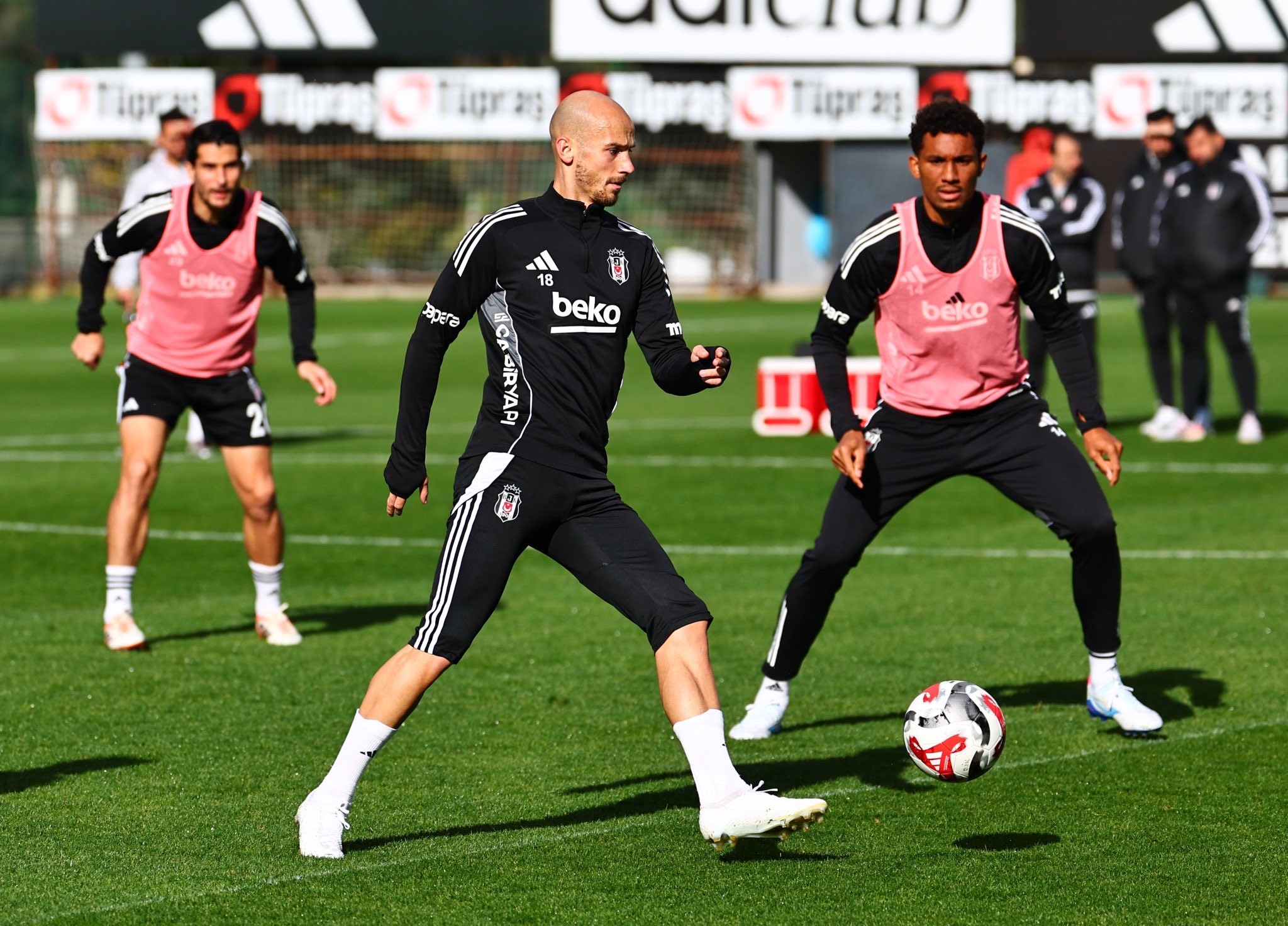 Beşiktaş, Trabzonspor maçının taktiğini çalıştı