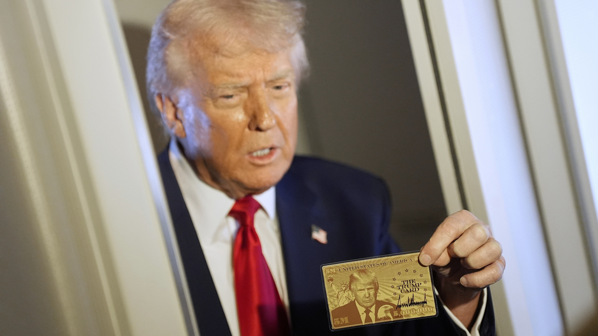 Trump'tan 1 milyon dolara altın vize