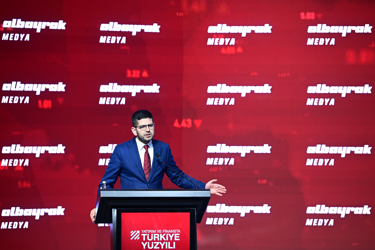 Dağlıoğlu: Türkiye'yi artık bölgesel bir ekonomik aktör olmanın ötesinde küresel bir ekonomik güç merkezi yapmak