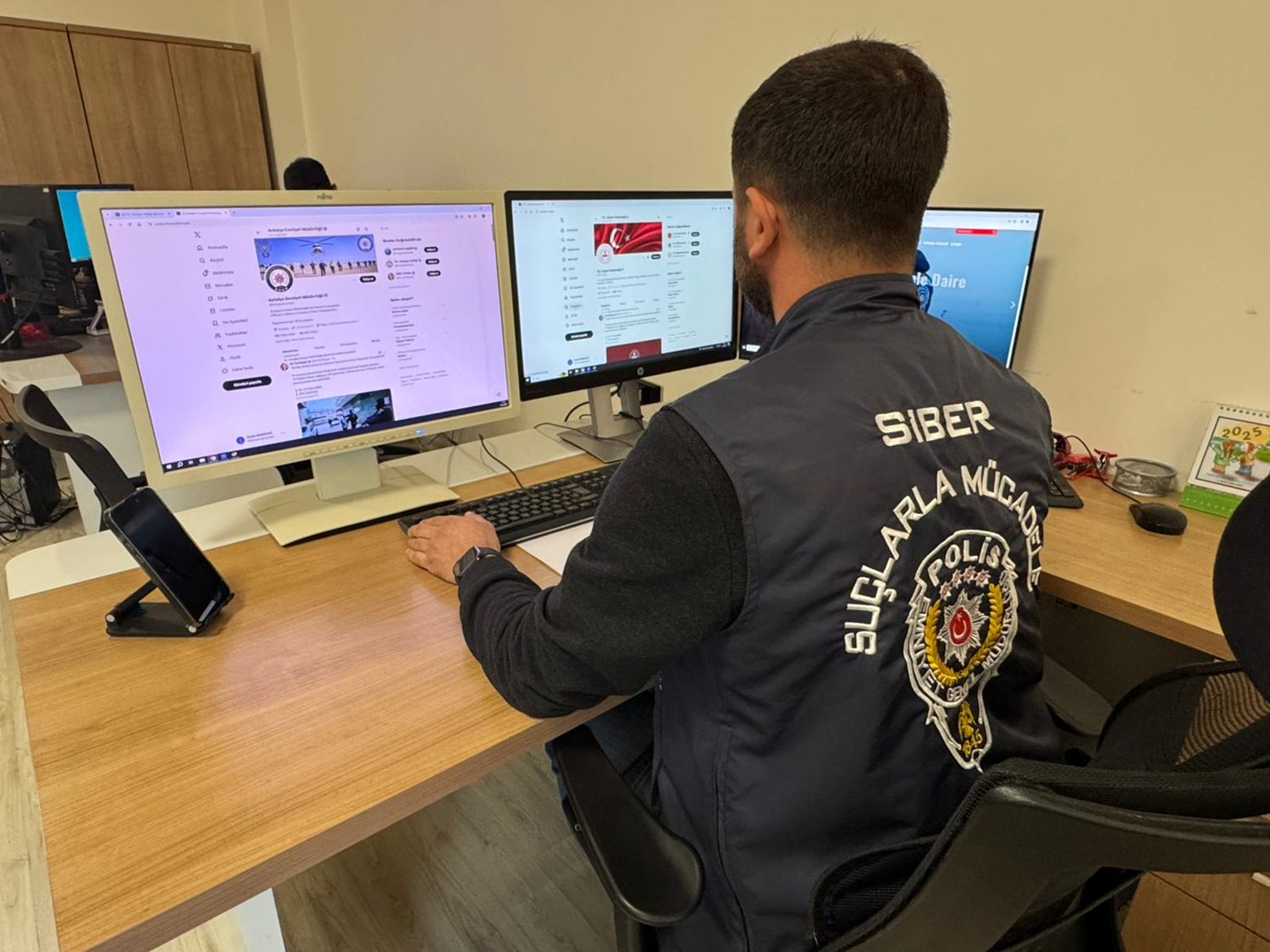 Emniyetten dijital kıskaç! 1900 şüpheli yakalandı