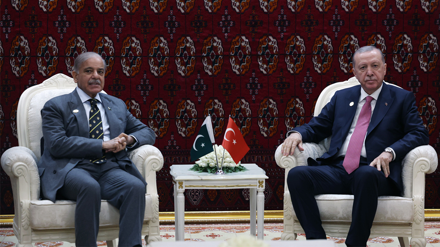 Türkmenistan'da diplomasi trafiği! Başkan Erdoğan, Şerif ile görüştü