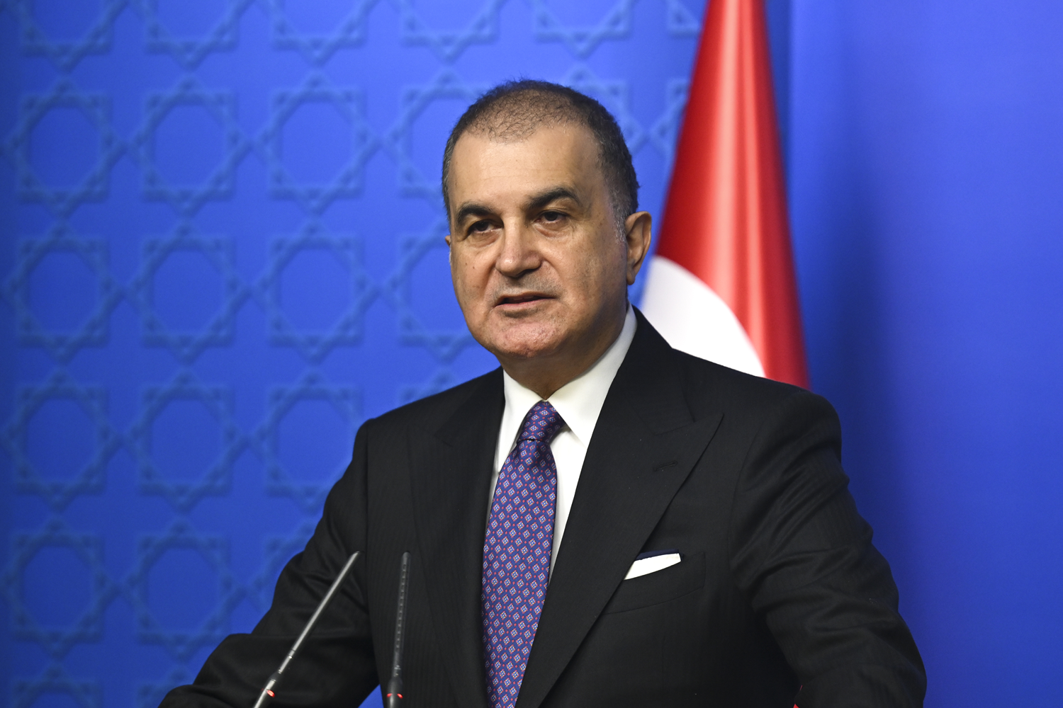 AK Parti Sözcüsü Çelik'ten CHP'li vekilin Usta'ya yönelik çirkin ifadelerine sert tepki