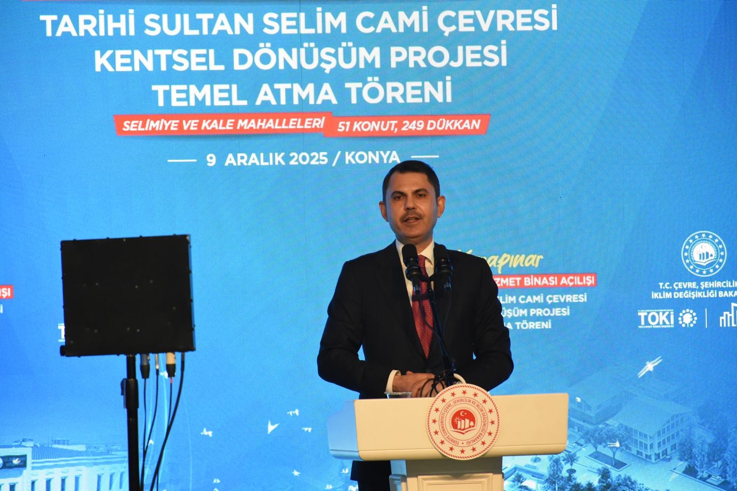 Bakan Kurum'dan deprem bölgesinde "Yerinde dönüşüm" paylaşımı: 11 ilimizde zamana karşı yarışıyoruz