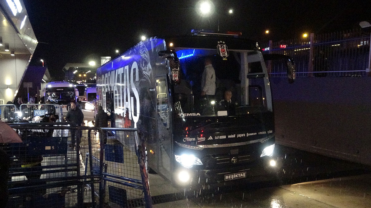 Beşiktaş, Trabzon'a ulaştı