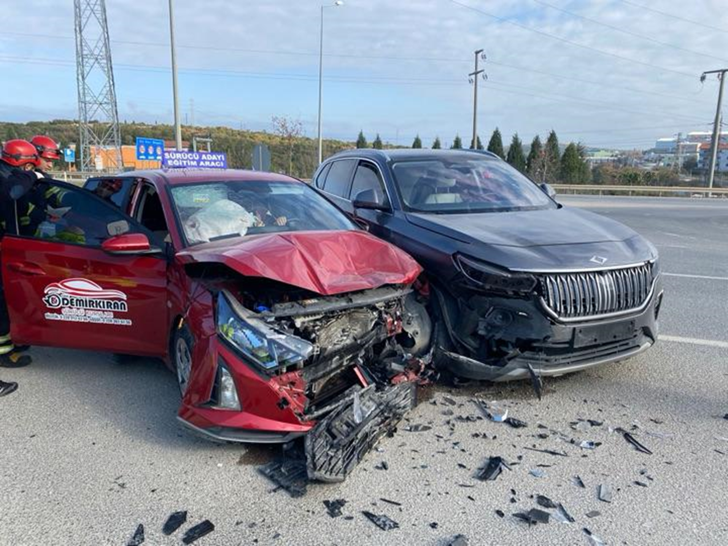 Bilecik'te iki otomobil çarpıştı: 4 yaralı