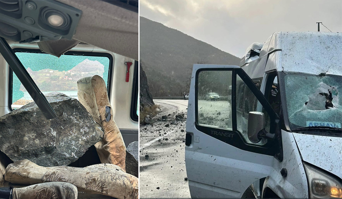 V Artvinu padlo kamenje na potniški kombi, trije ljudje se izognili smrti