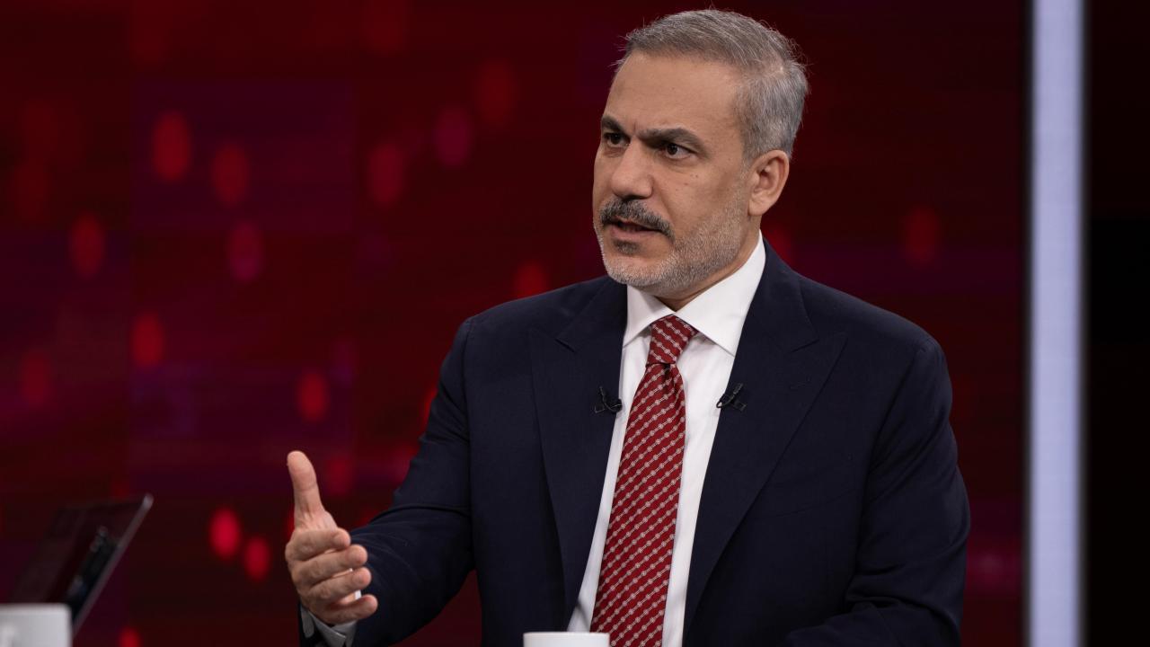 Fidan o izvajanju mirovnega načrta za Gazo govoril z ministri iz Jordanije, Savdske Arabije in Katarja