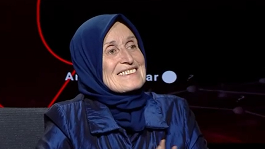 Yazar Brodbeck, Arafta Sorular'a konuştu: En büyük aşk secde, çok güçlü hissettiren tek yer