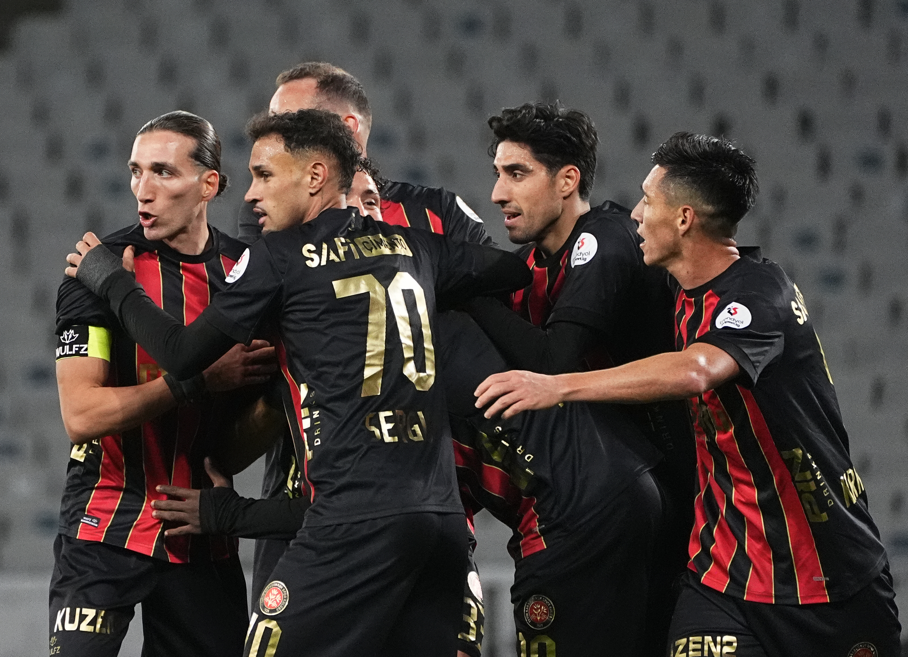 Fatih Karagümrük yarın kupa maçında İstanbulspor ile karşılaşacak