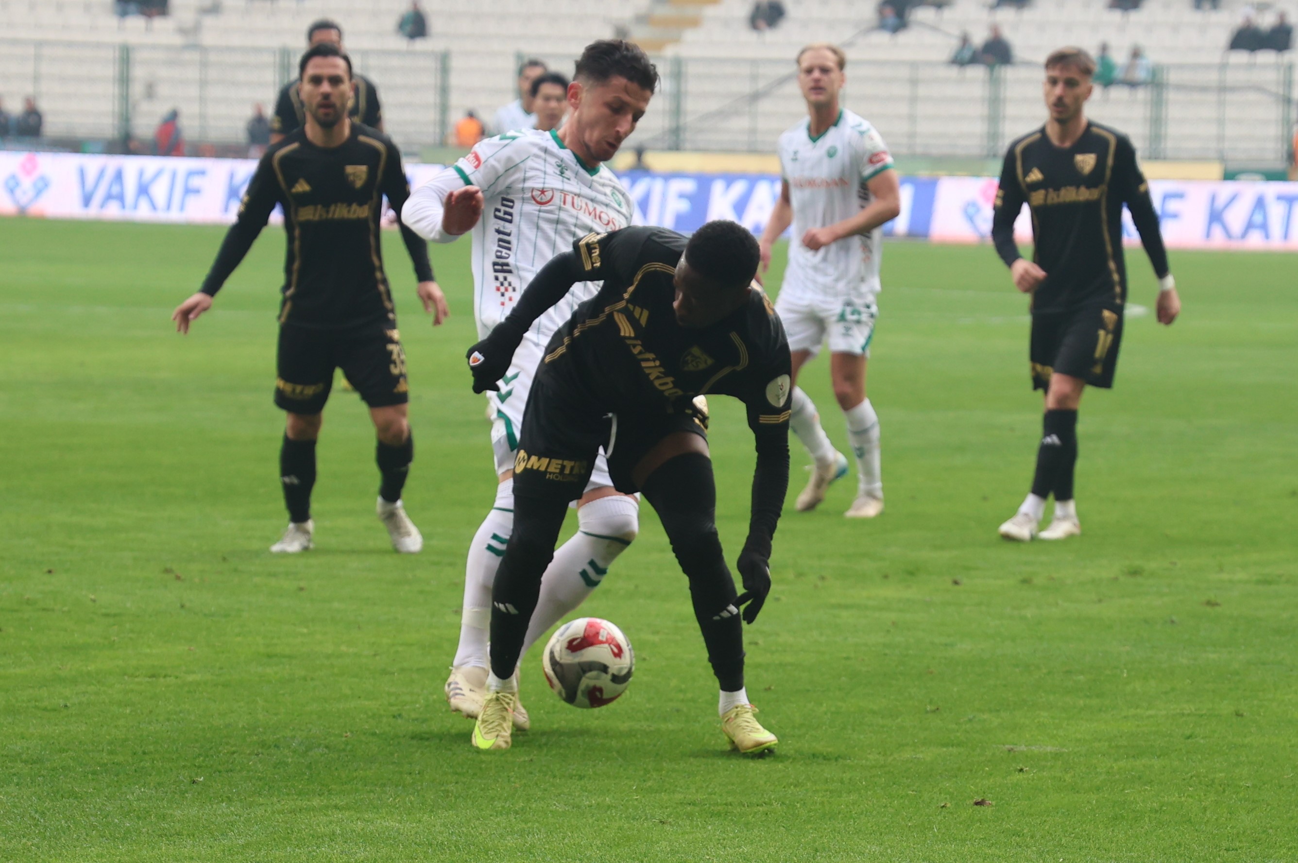Konyaspor, son dakikada 3 puandan oldu