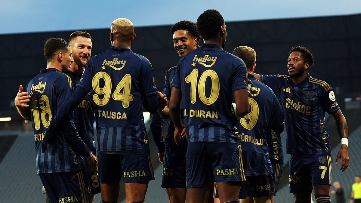 Ligin ilk devresini namağlup kapadı! Fenerbahçe'den rahat galibiyet