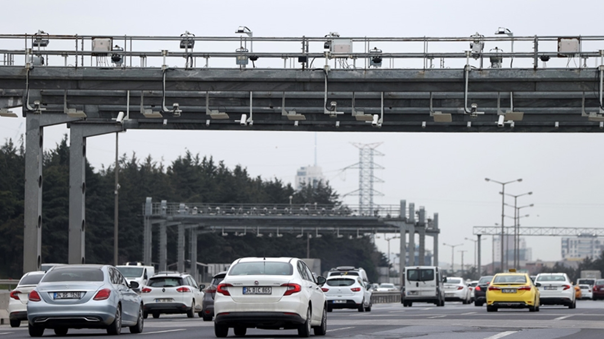 Bakan Uraloğlu açıkladı! Yeni yılda köprü ve otoyol ücretlerine düzenleme