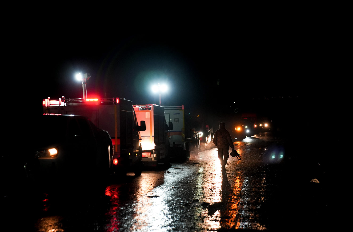 Libya askeri heyetinin jeti düştü: Vali Şahin incelemelerde bulundu