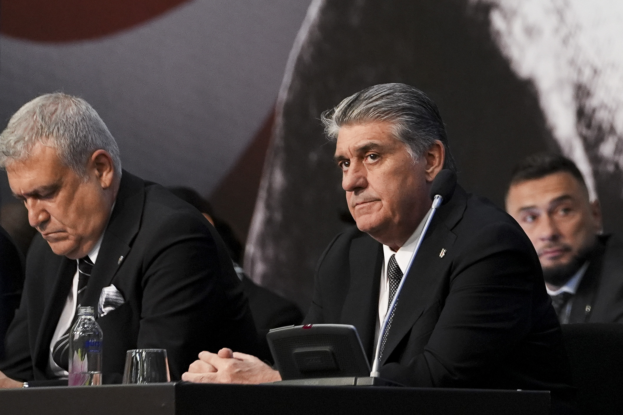 Beşiktaş'ta divan kurulu toplanıyor