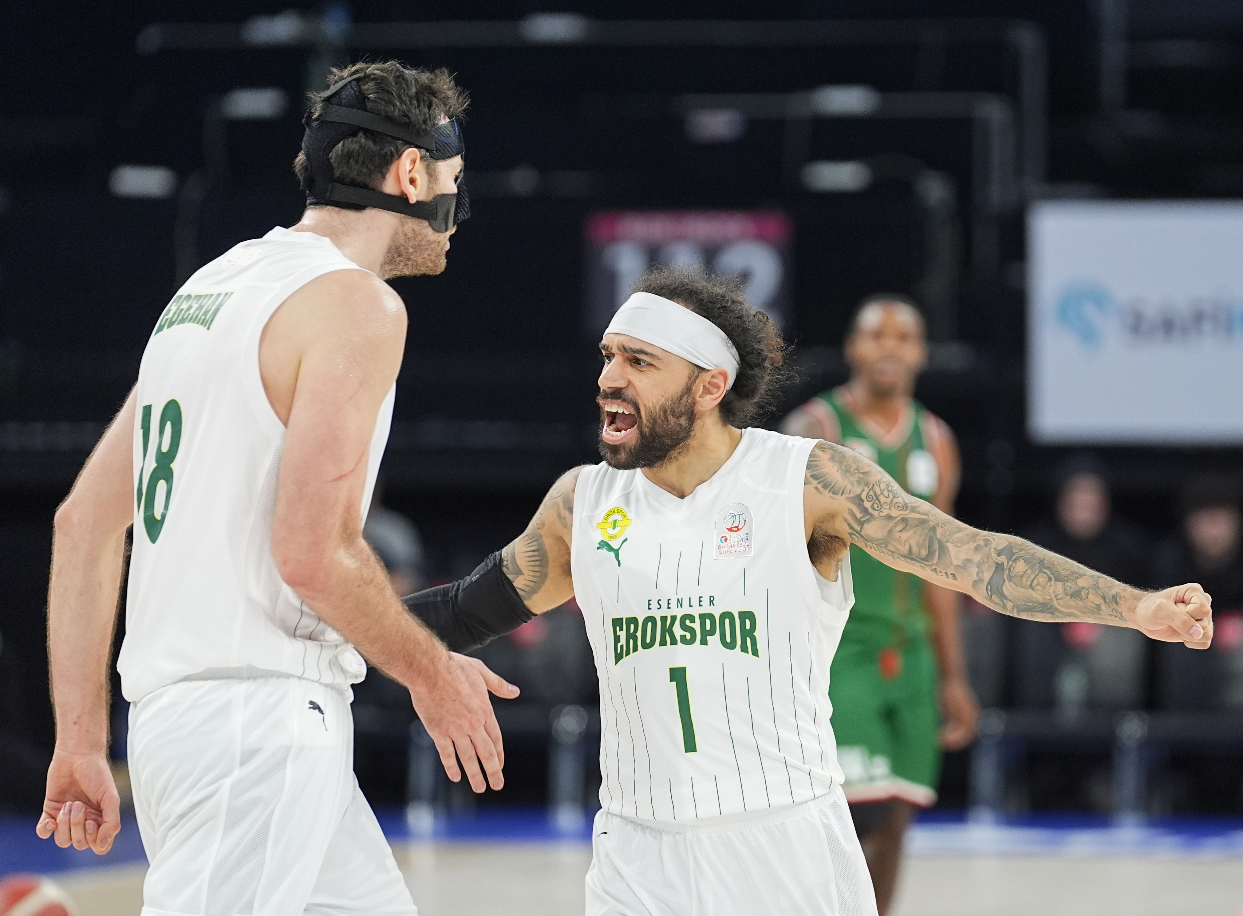 Erokspor sahasında galip