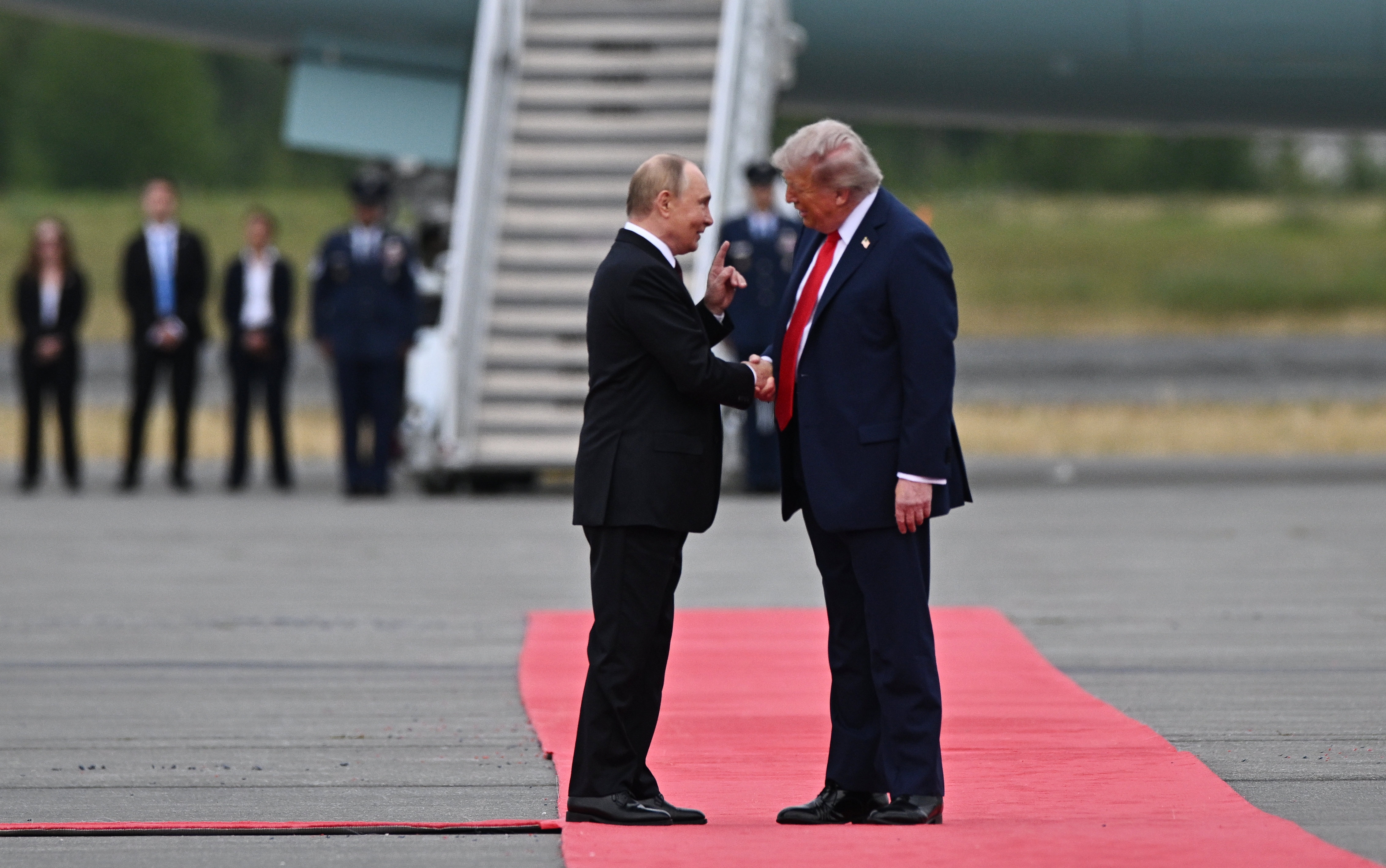 Putin ve Trump, telefonda görüştü... "Kelimenin tam anlamıyla öfkelendi"